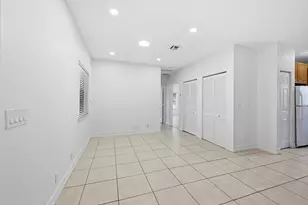 911 NE 12th Ave, Pompano Beach, FL 33060 - Photo 9