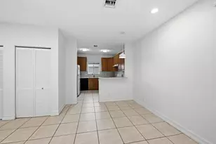 911 NE 12th Ave, Pompano Beach, FL 33060 - Photo 17