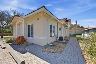911 NE 12th Ave, Pompano Beach, FL 33060 - Photo 5