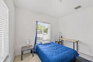 911 NE 12th Ave, Pompano Beach, FL 33060 - Photo 15