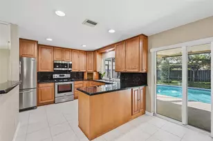 392 NW 113th Terrace, Coral Springs, FL 33071 - Photo 17
