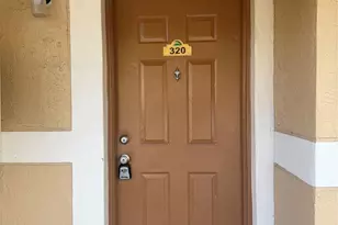 320 E Palm Circle, Pembroke Pines, FL 33025 - Photo 1