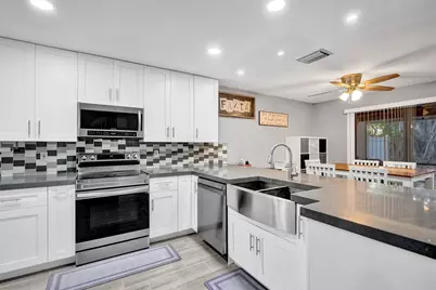 2255 NW 45th Avenue, Coconut Creek, FL 33066 - Photo 5