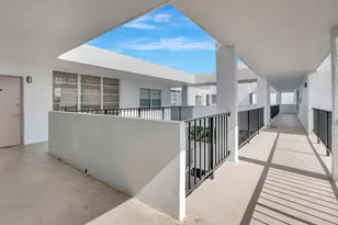 6923 Cypress Rd, Plantation, FL 33317 - Photo 27