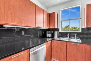 2329 Vintage Dr, Lighthouse Point, FL 33064 - Photo 15