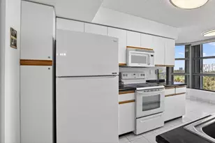 3400 NE 192 St, Miami, FL 33180 - Photo 15
