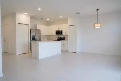 11833 NW 47th Manor, Pompano Beach, FL 33076 - Photo 3