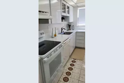 1400 Saint Charles Place #713, Pembroke Pines, FL 33026 - Photo 9