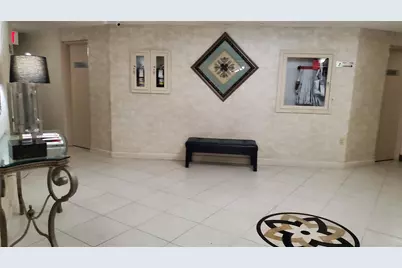 1400 Saint Charles Place #713, Pembroke Pines, FL 33026 - Photo 5