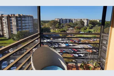 1400 Saint Charles Place #713, Pembroke Pines, FL 33026 - Photo 3