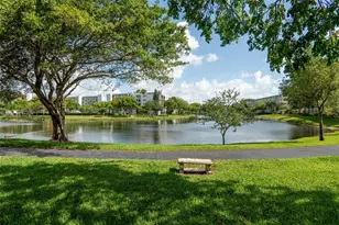 2205 S Cypress Bend Dr, Pompano Beach, FL 33069 - Photo 29