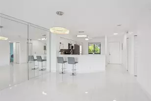 2205 S Cypress Bend Dr, Pompano Beach, FL 33069 - Photo 19