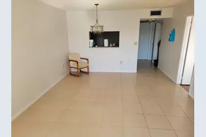 1001 Colony Point Circle #305, Pembroke Pines, FL 33026 - Photo 3