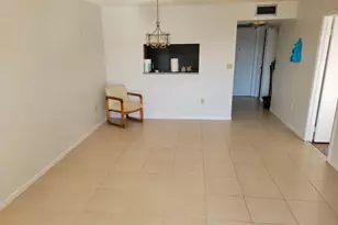 1001 Colony Point Cir, Pembroke Pines, FL 33026 - Photo 3