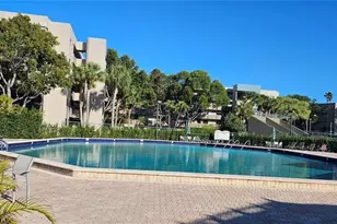 1001 Colony Point Cir, Pembroke Pines, FL 33026 - Photo 13