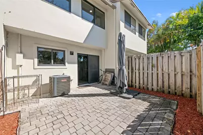 340 City View Drive, Fort Lauderdale, FL 33311 - Photo 31