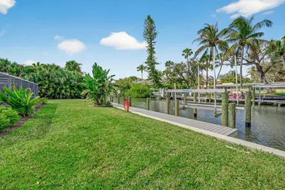547 E Causeway Boulevard, Vero Beach, FL 32963 - Photo 3