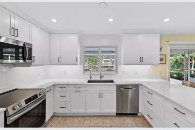 547 E Causeway Boulevard, Vero Beach, FL 32963 - Photo 19