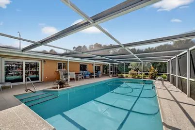 547 E Causeway Boulevard, Vero Beach, FL 32963 - Photo 17