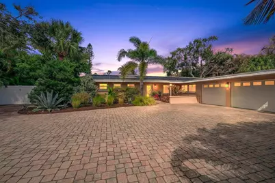 547 E Causeway Boulevard, Vero Beach, FL 32963 - Photo 7