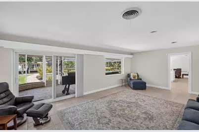 547 E Causeway Boulevard, Vero Beach, FL 32963 - Photo 23