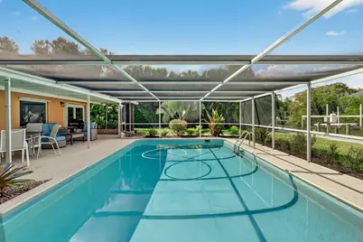 547 E Causeway Boulevard, Vero Beach, FL 32963 - Photo 15