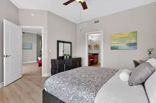 16102 Emerald Estates Dr, Weston, FL 33331 - Photo 23