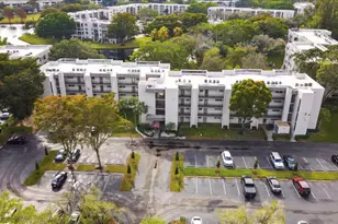 9410 Poinciana Pl, Davie, FL 33324 - Photo 39