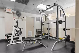 9410 Poinciana Pl, Davie, FL 33324 - Photo 31