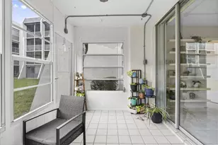 9410 Poinciana Pl, Davie, FL 33324 - Photo 19