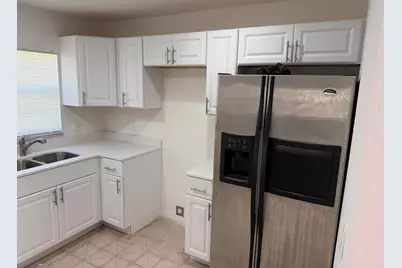 4002 Avenue Q, Fort Pierce, FL 34947 - Photo 5