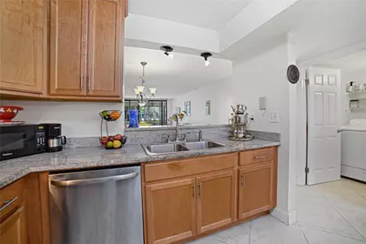 7653 NW 79th Avenue #114, Tamarac, FL 33321 - Photo 15