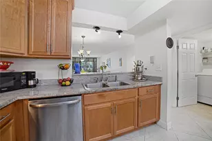 7653 NW 79th Ave, Tamarac, FL 33321 - Photo 15