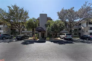 7653 NW 79th Ave, Tamarac, FL 33321 - Photo 5