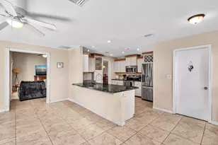 9080 NW 50th Ct, Coral Springs, FL 33067 - Photo 7