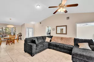 9080 NW 50th Ct, Coral Springs, FL 33067 - Photo 9