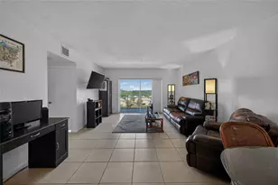 4400 Hillcrest Dr, Hollywood, FL 33021 - Photo 7