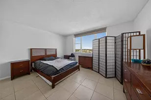 4400 Hillcrest Dr, Hollywood, FL 33021 - Photo 13