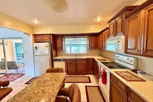 2000 NW 86th Terrace, Pembroke Pines, FL 33024 - Photo 5