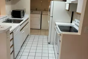 9833 Westview Dr, Coral Springs, FL 33076 - Photo 3