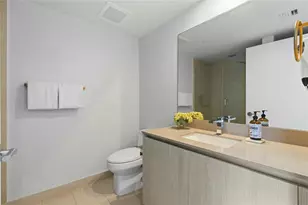4111 S Ocean Dr, Hollywood, FL 33019 - Photo 19