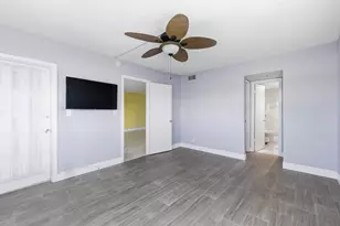 615 N Riverside Dr, Pompano Beach, FL 33062 - Photo 9