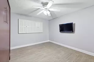 615 N Riverside Dr, Pompano Beach, FL 33062 - Photo 13