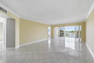 615 N Riverside Drive #301, Pompano Beach, FL 33062 - Photo 5