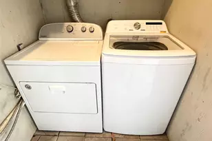 815 NE 16th Terrace, Fort Lauderdale, FL 33304 - Photo 11