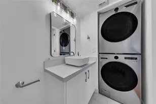 3500 Mystic Pointe Dr, Aventura, FL 33180 - Photo 27