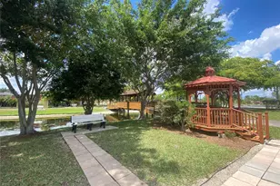 393 Bennington Ln, Lake Worth Beach, FL 33467 - Photo 19