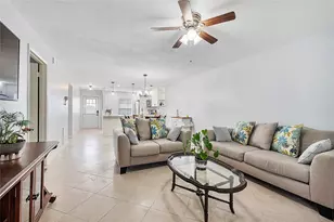 393 Bennington Ln, Lake Worth, FL 33467 - Photo 9