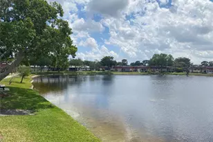 393 Bennington Ln, Lake Worth Beach, FL 33467 - Photo 17