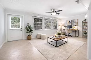 393 Bennington Ln, Lake Worth Beach, FL 33467 - Photo 5